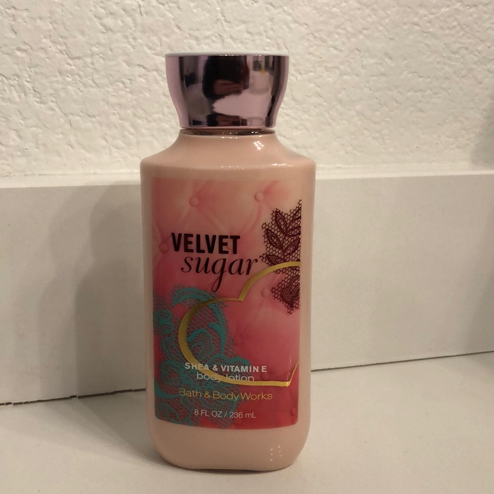 Rare Velvet Sugar Bath & Body Works body lotion